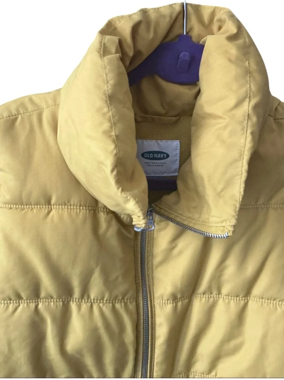 Old Navy sleeveless quilted